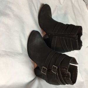 Soda ankle boots